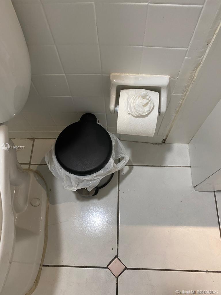 THE DECOPLAGE CONDO - Residential Lease