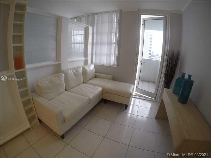 THE DECOPLAGE CONDO - Residential Lease