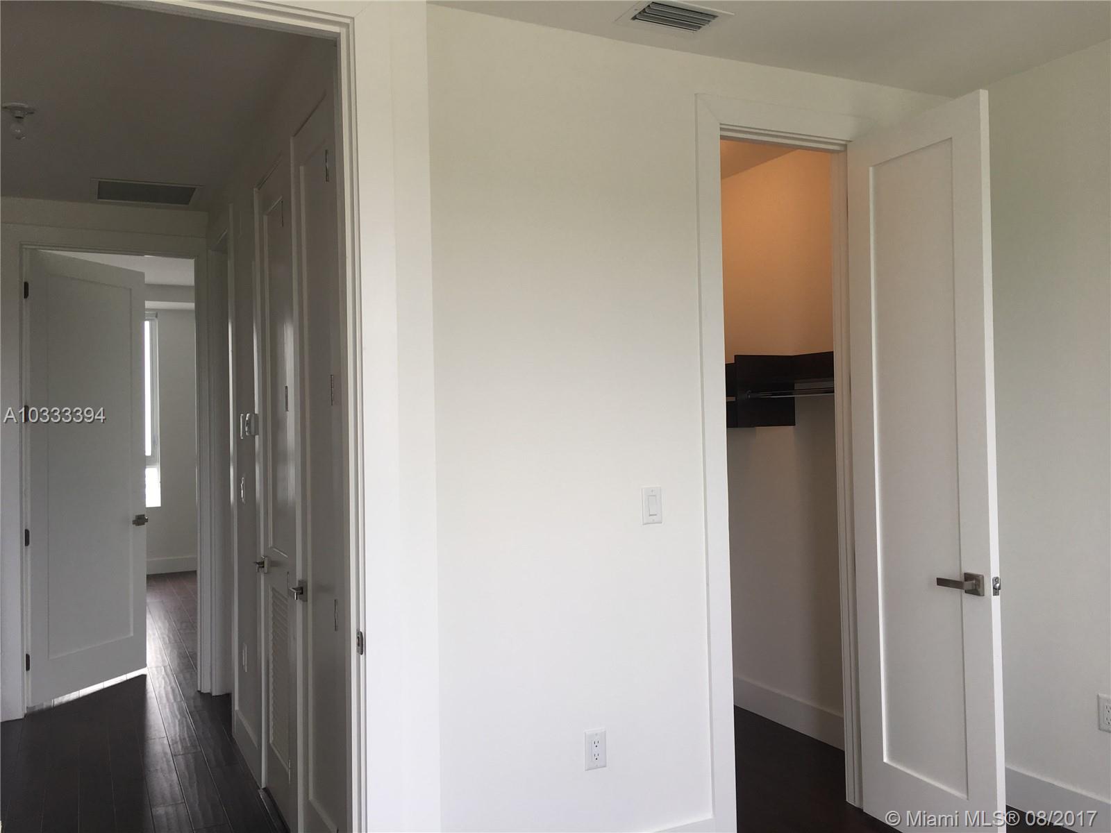 CONTEMPO TOWNHOMES - Residential Lease
