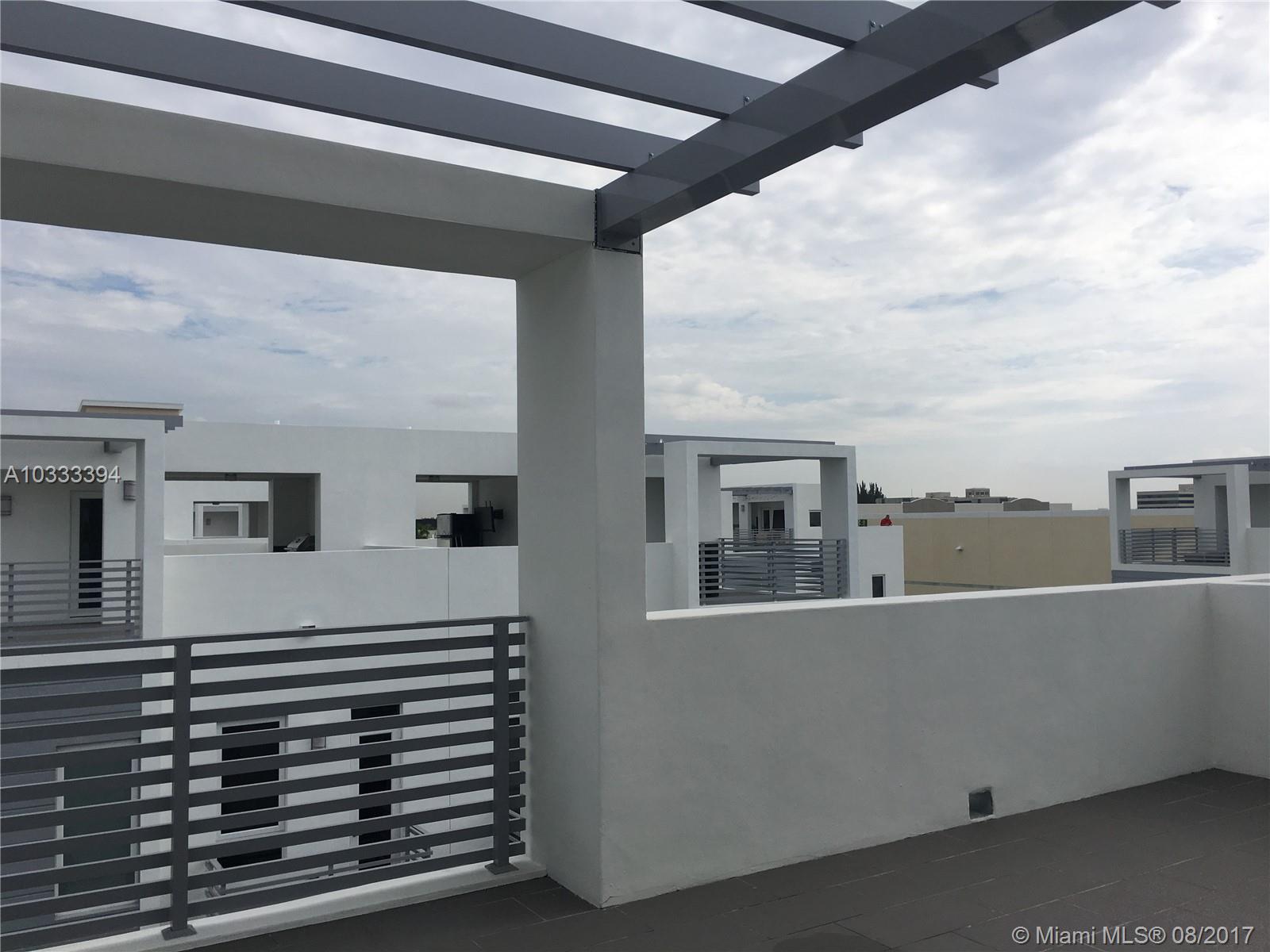 CONTEMPO TOWNHOMES - Residential Lease
