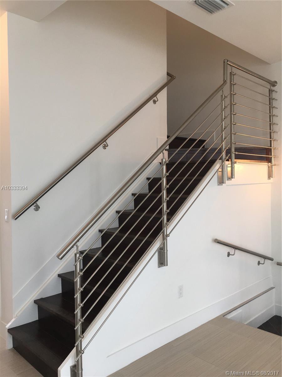 CONTEMPO TOWNHOMES - Residential Lease