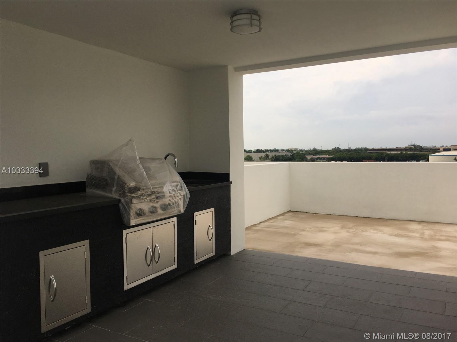 CONTEMPO TOWNHOMES - Residential Lease
