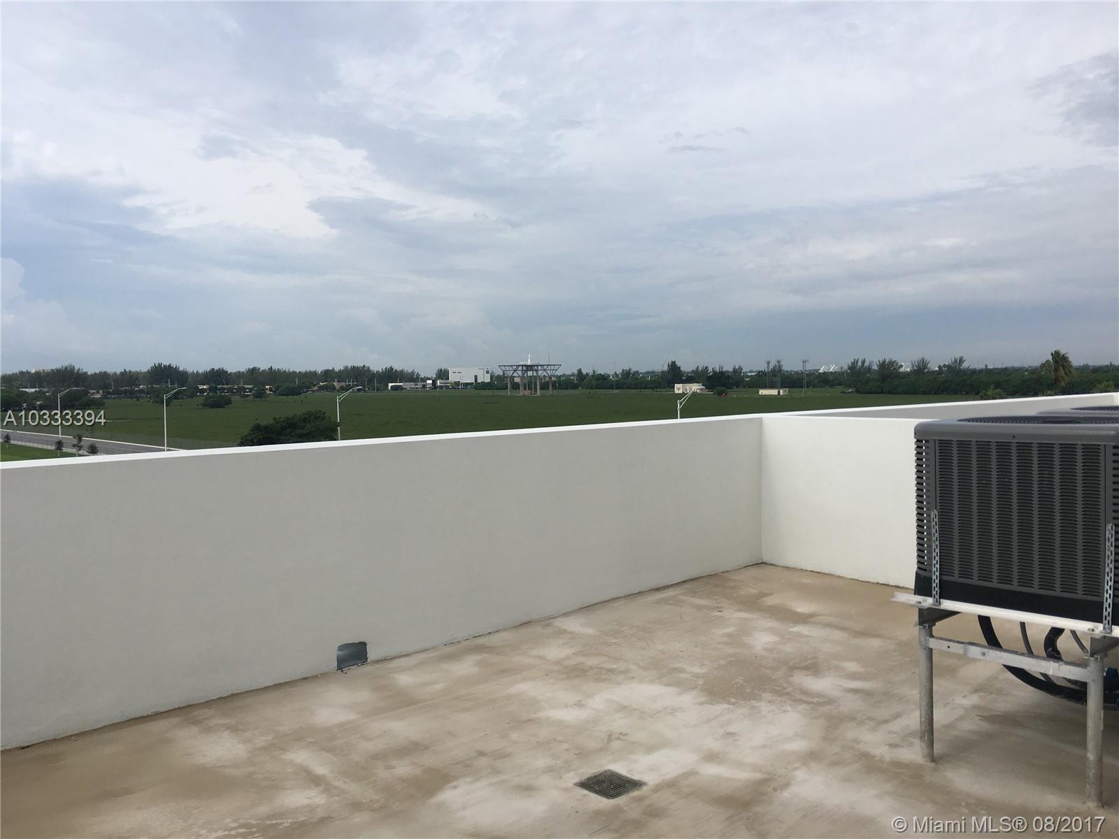 CONTEMPO TOWNHOMES - Residential Lease