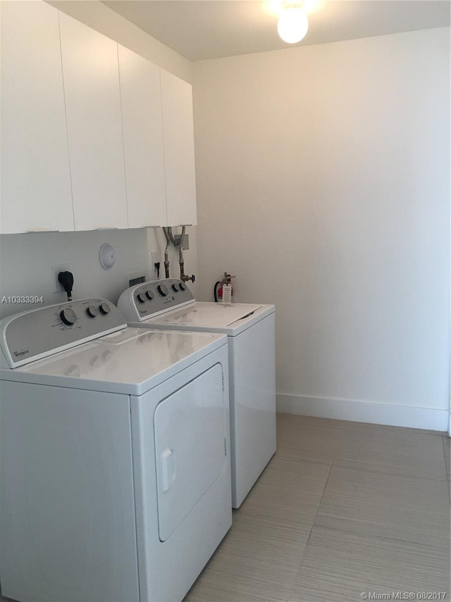 CONTEMPO TOWNHOMES - Residential Lease