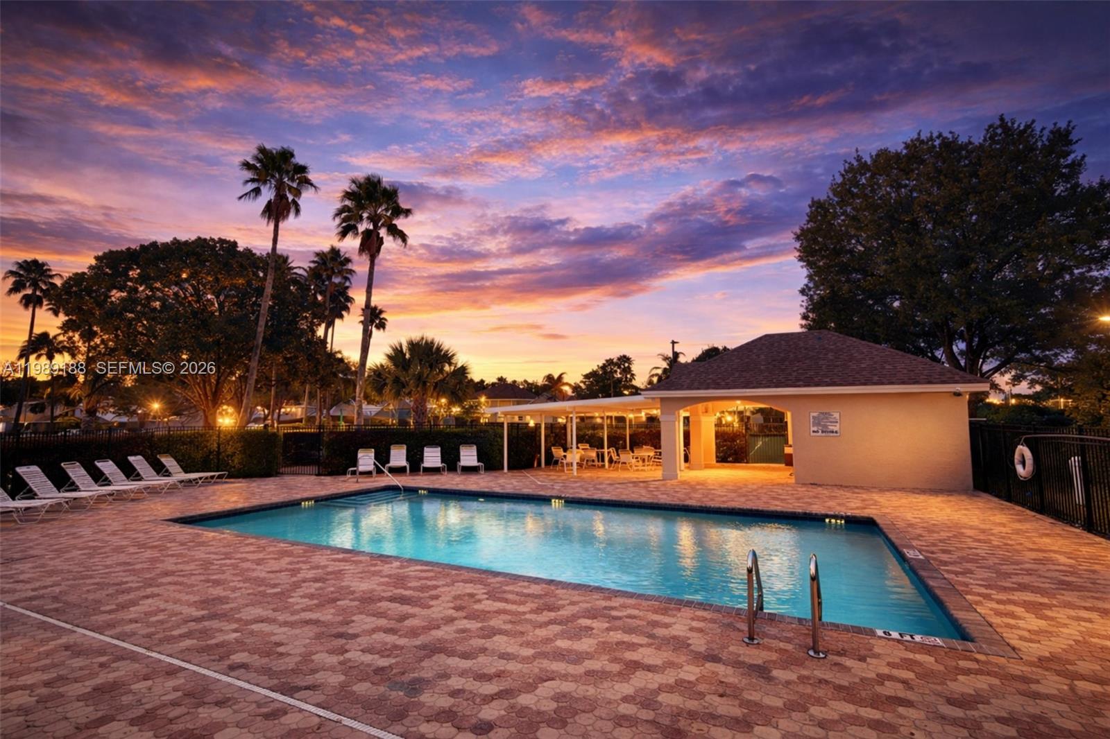 PALM POINTE AT MARTIN DOW - Residential