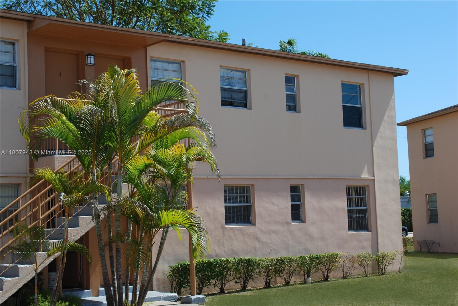 6505 Sw Sw 57th Court 4, South Miami, Miami-Dade County, Florida - 2 Bedrooms  
1 Bathrooms - 