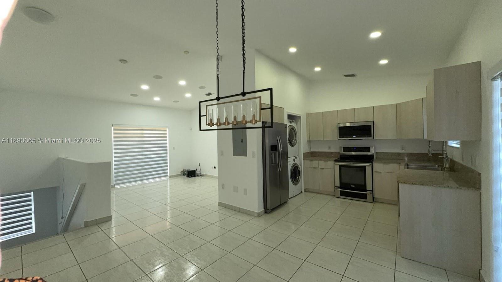 GARDEN VIEW VILLAS HOMES - Residential Lease