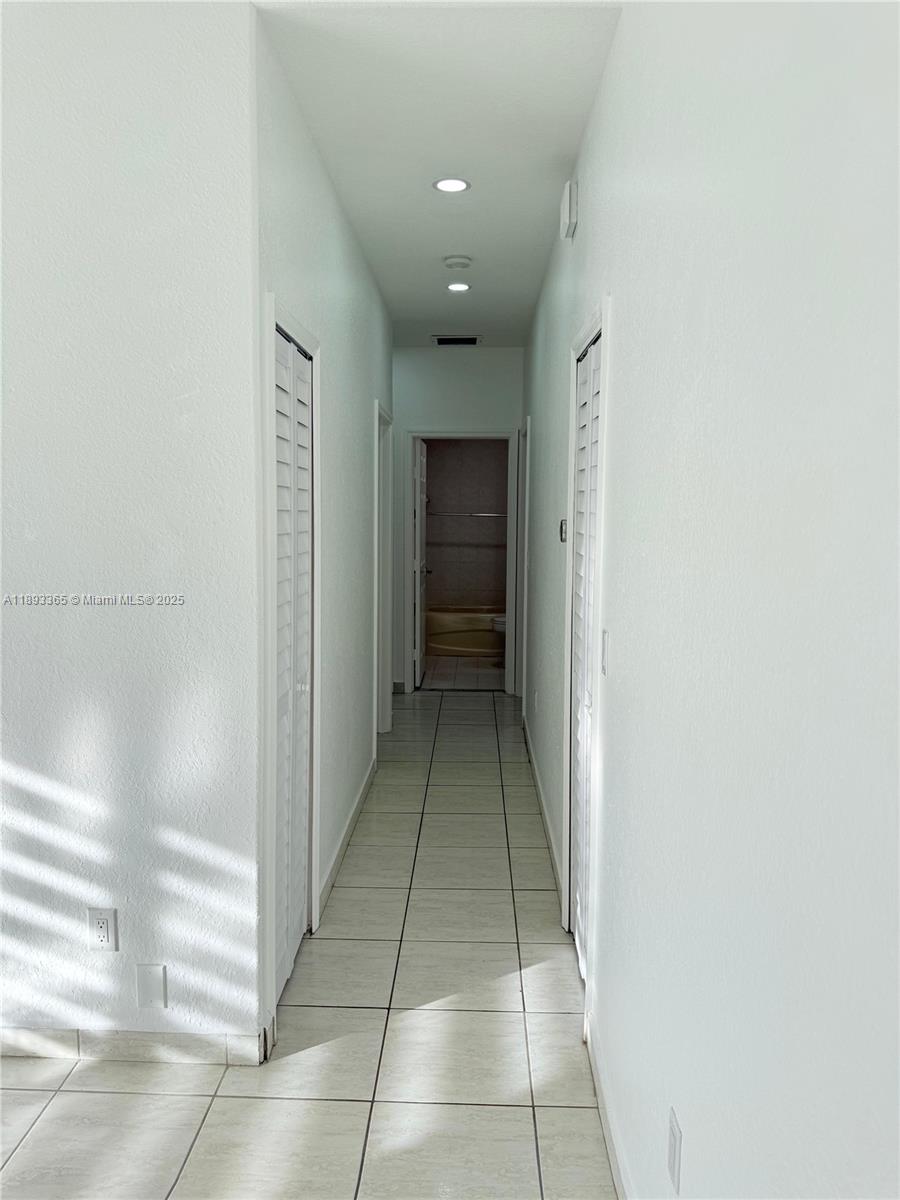 GARDEN VIEW VILLAS HOMES - Residential Lease