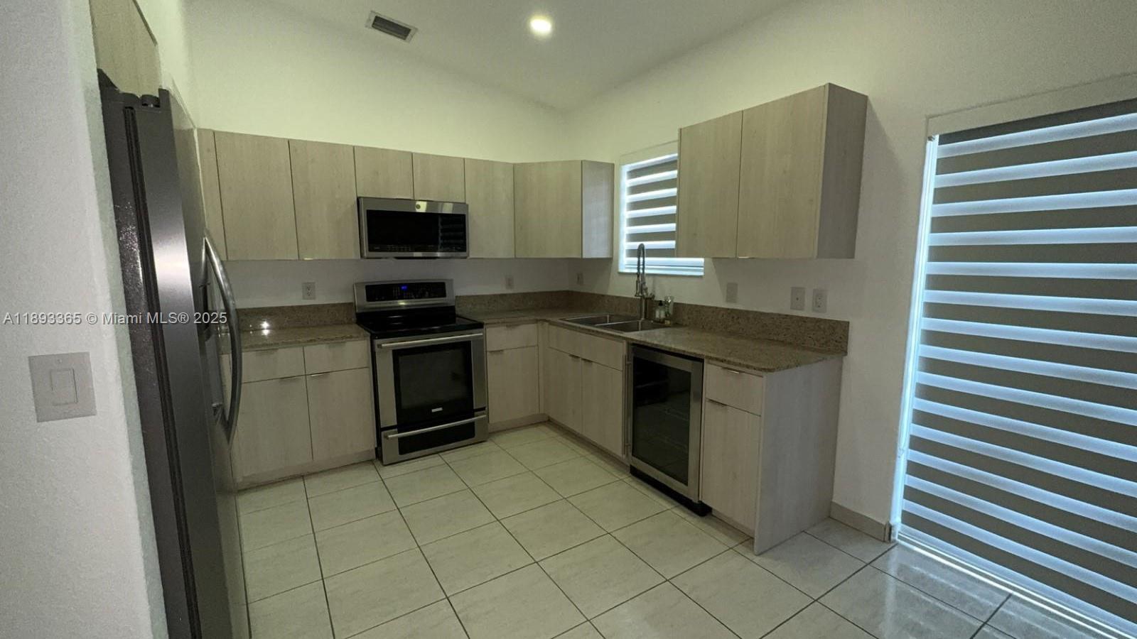GARDEN VIEW VILLAS HOMES - Residential Lease