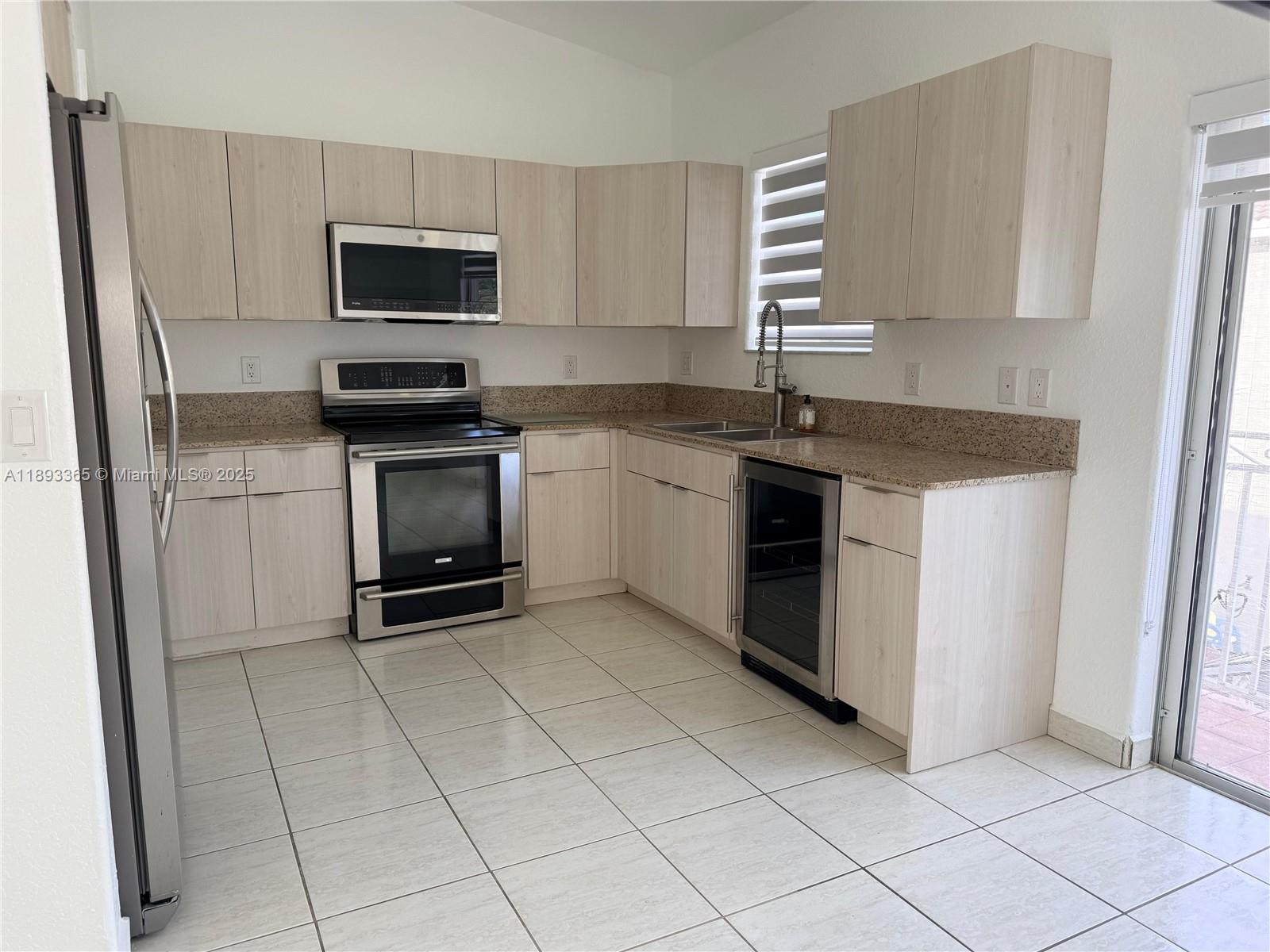 GARDEN VIEW VILLAS HOMES - Residential Lease
