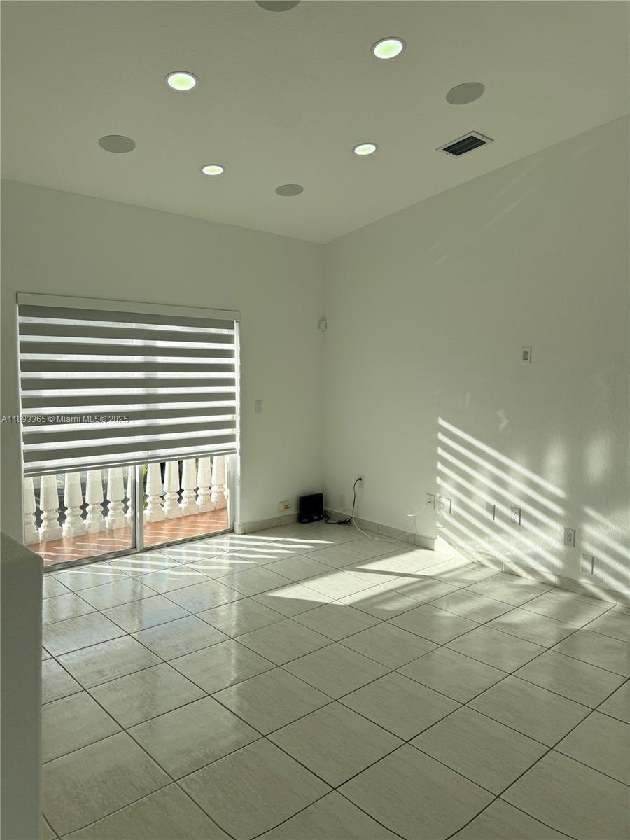 GARDEN VIEW VILLAS HOMES - Residential Lease