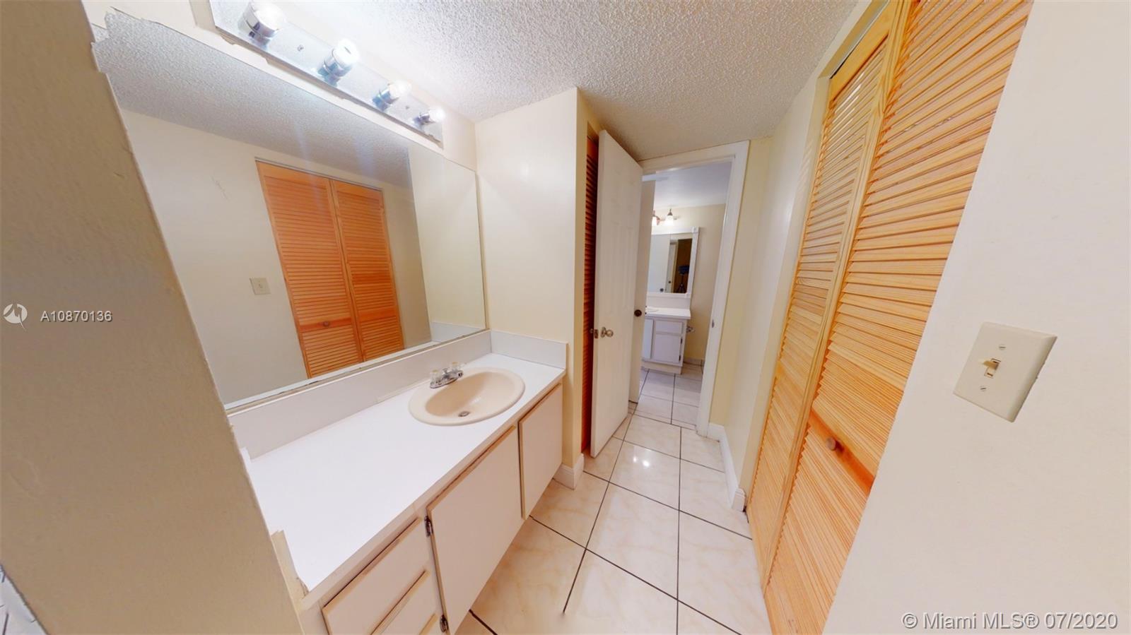 PEPPERMILL KENDALE LK - Residential Lease