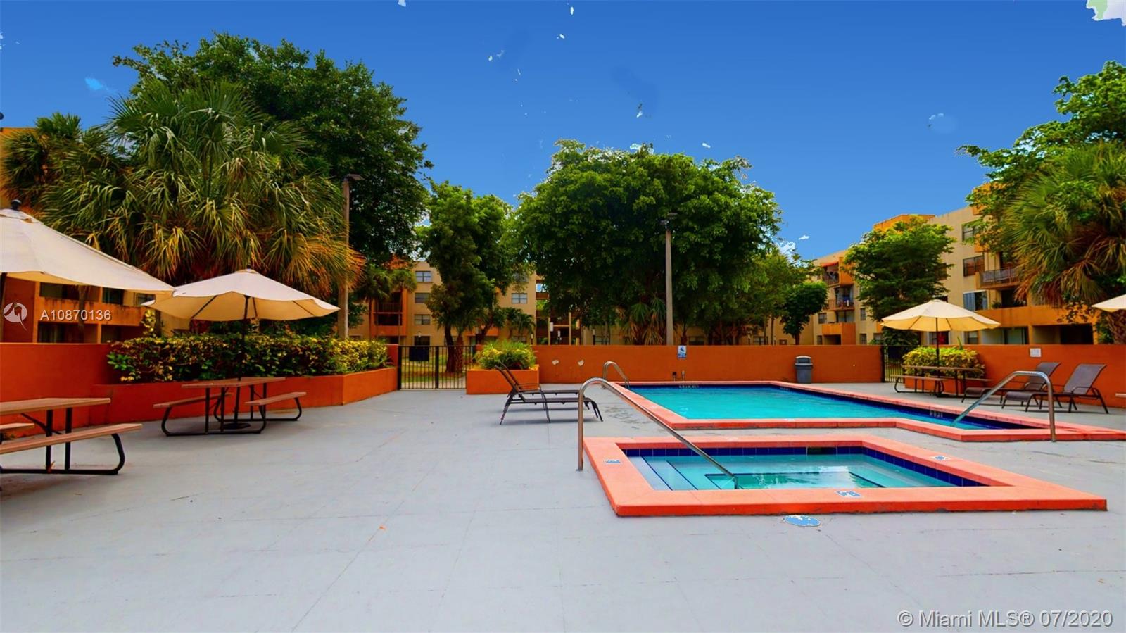 Comfortable 2/1 condo located at the quiet community of Peppermill in Kendall, Well maintained, walk-in closet in master bedroom, Tile Floor, balcony. Washer and Dryer in unit for your convenience, close to great schools and just minutes away from Baptist Hospital and shopping centers. 2 parking spaces.
