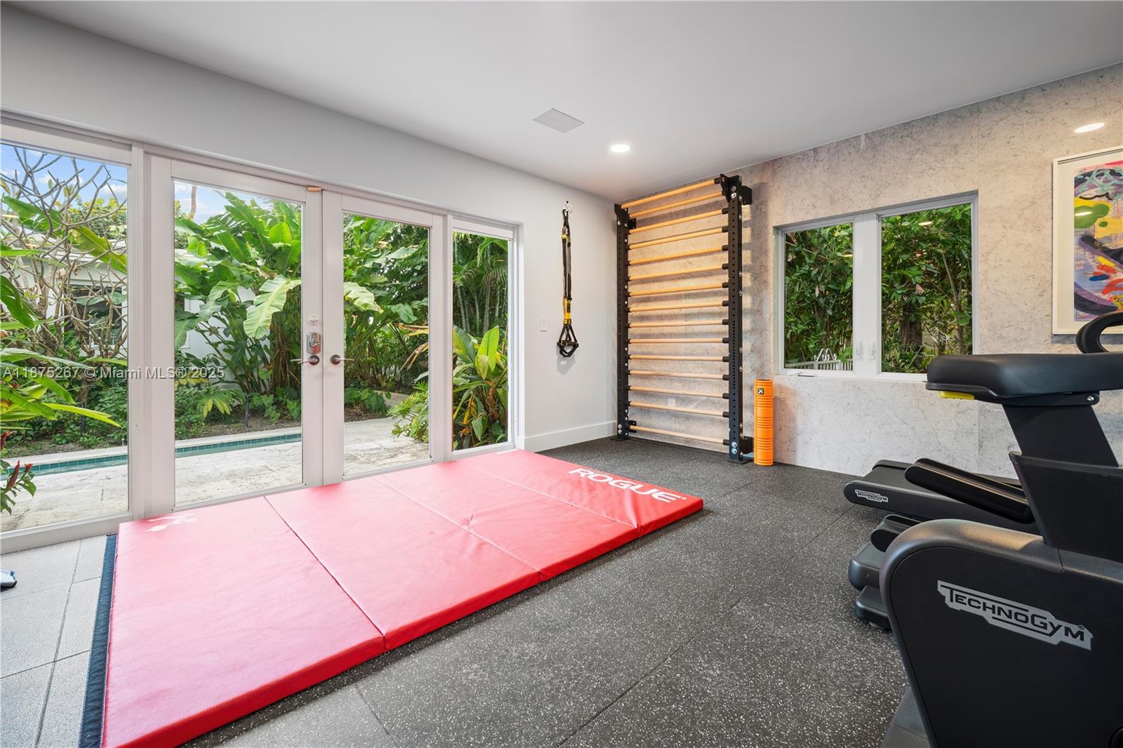 DI LIDO ISLAND - Residential Lease