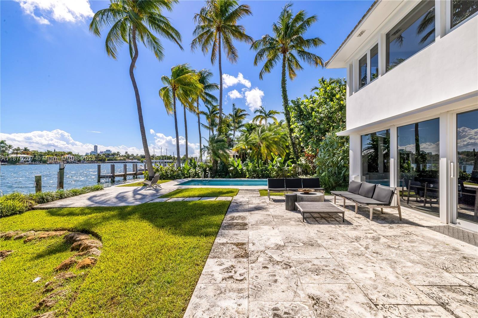 DI LIDO ISLAND - Residential Lease