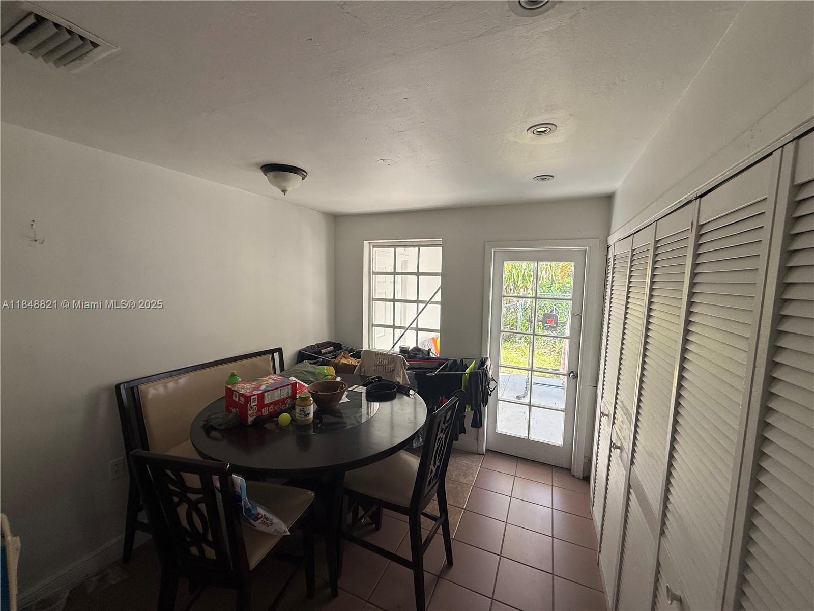 CORAL TERR SEC NO 2 - Residential Income