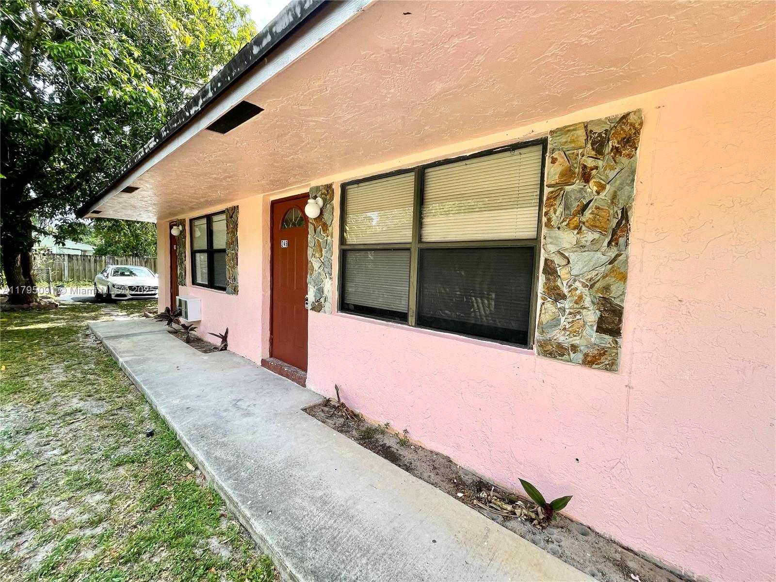 247 SW 7th St (Utilities Incl) 249-B Studio