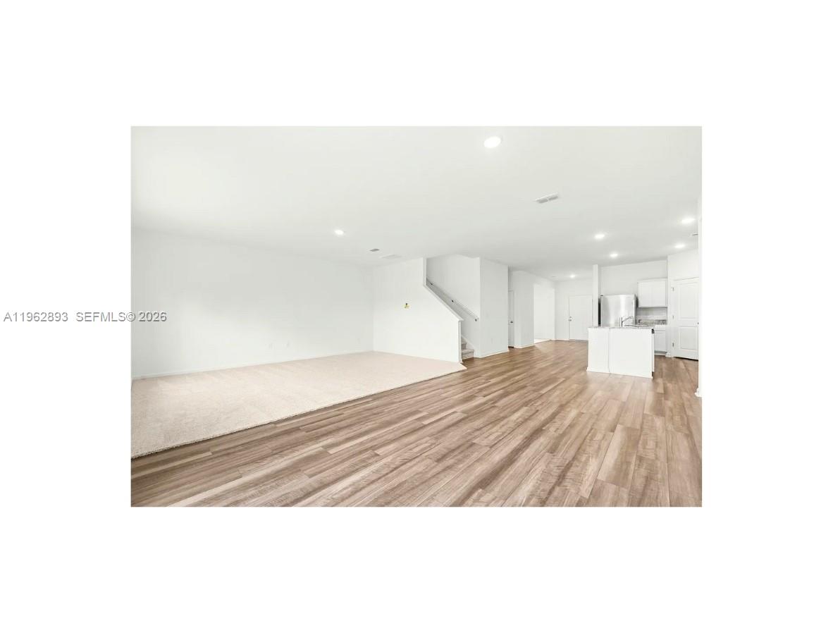 9719 N New River Canal Rd 308