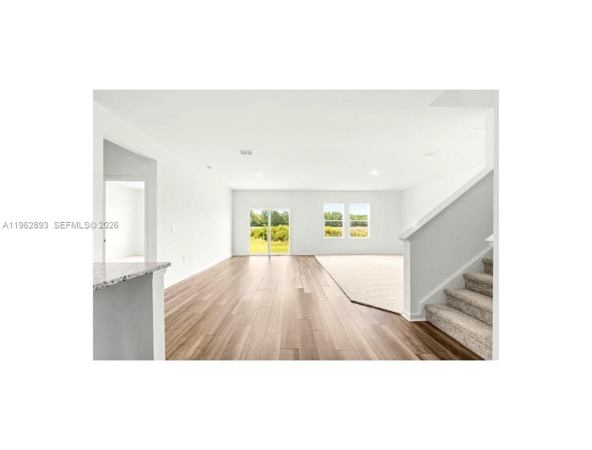 9719 N New River Canal Rd 308