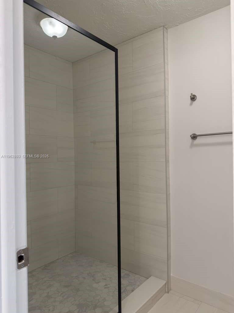 TRELLISES 3 CONDO - Residential