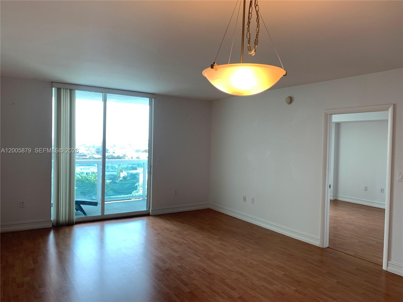 1800 CLUB CONDO - Residential Lease