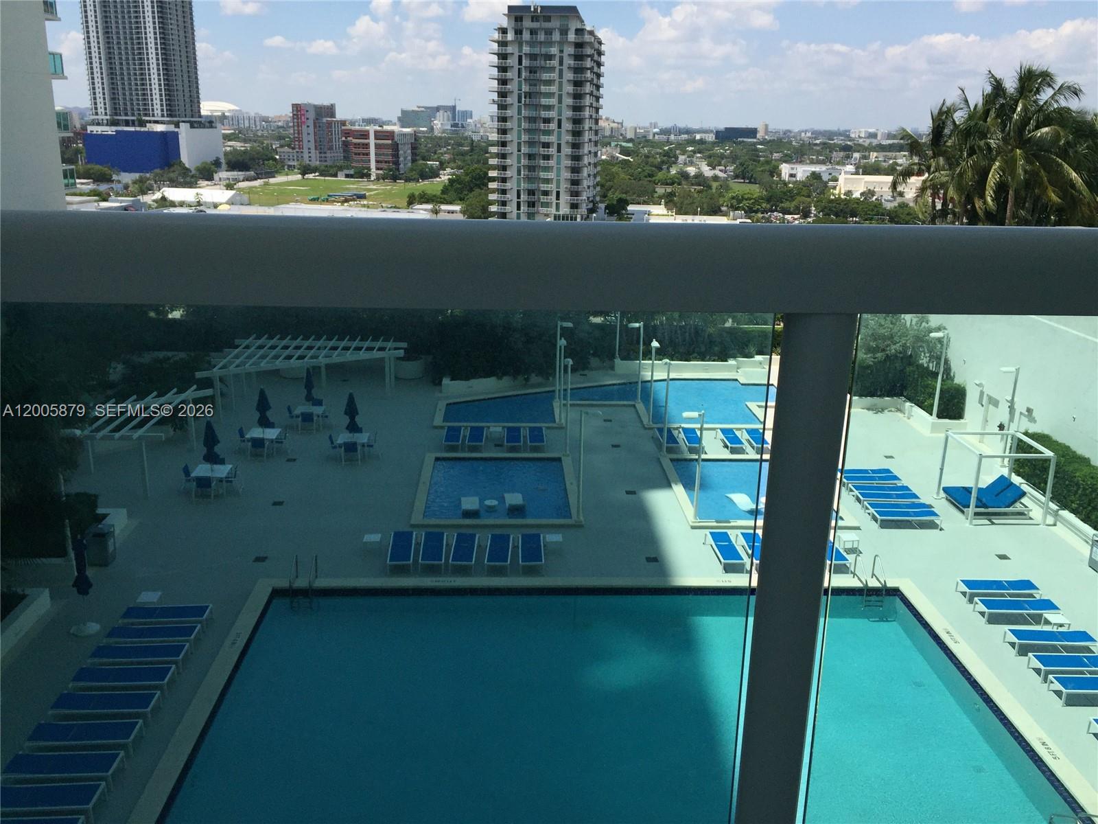 1800 CLUB CONDO - Residential Lease