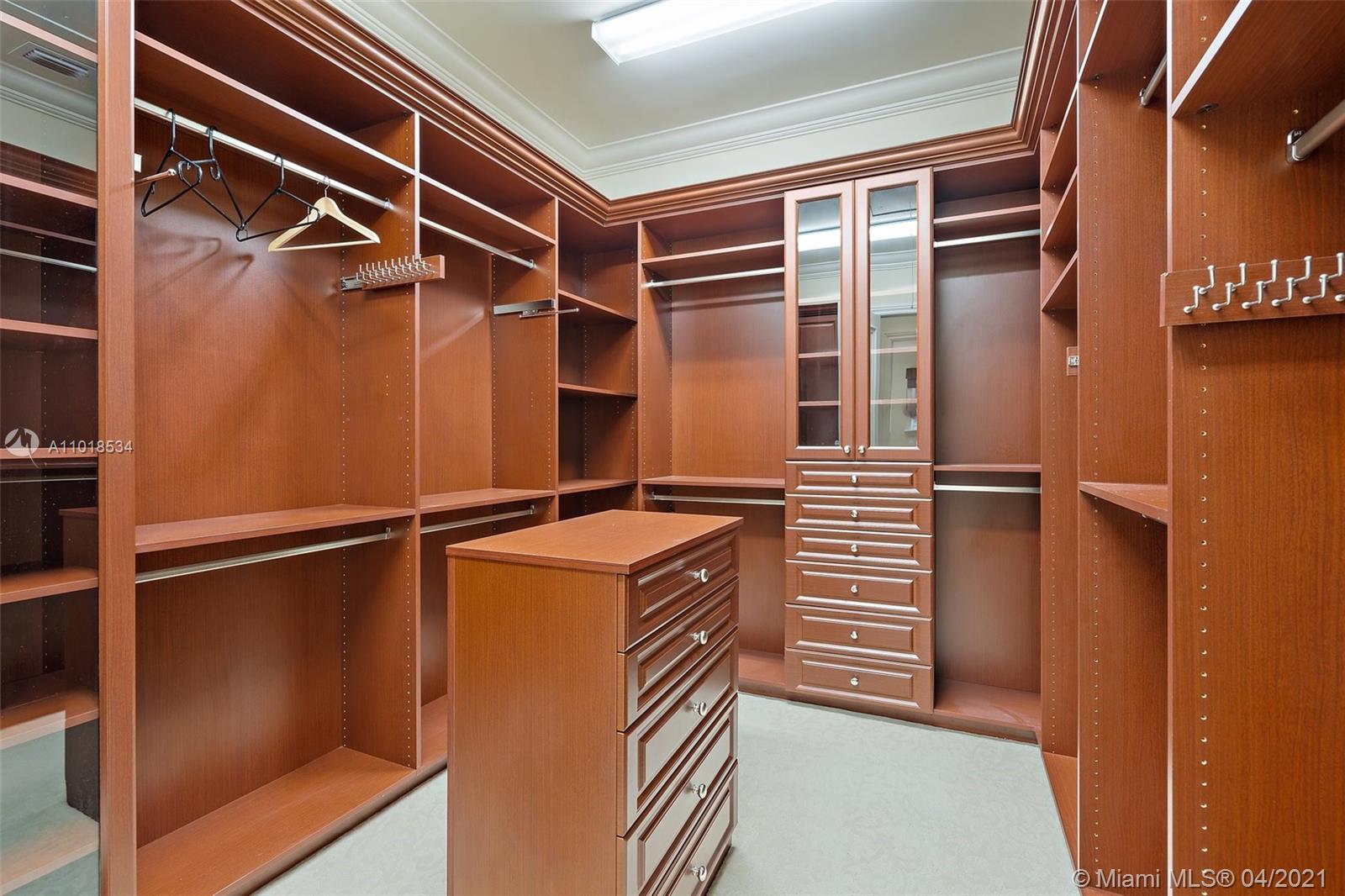 OLD PALM 4 - Residential