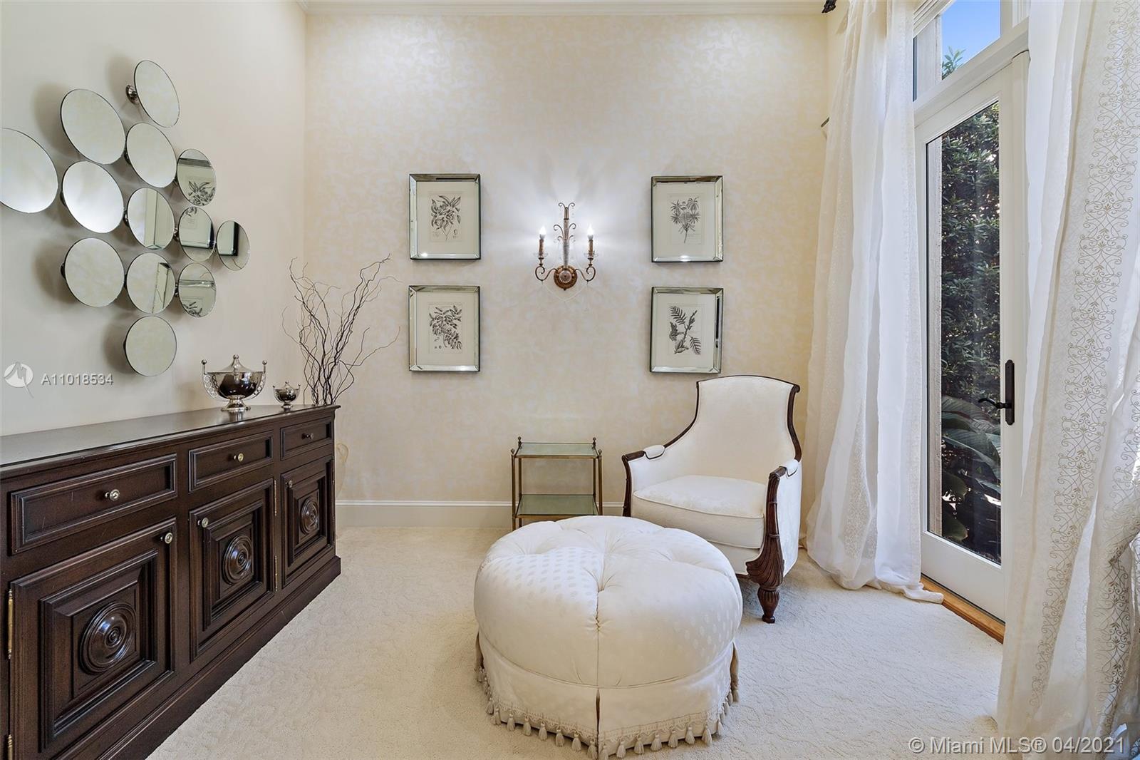 OLD PALM 4 - Residential