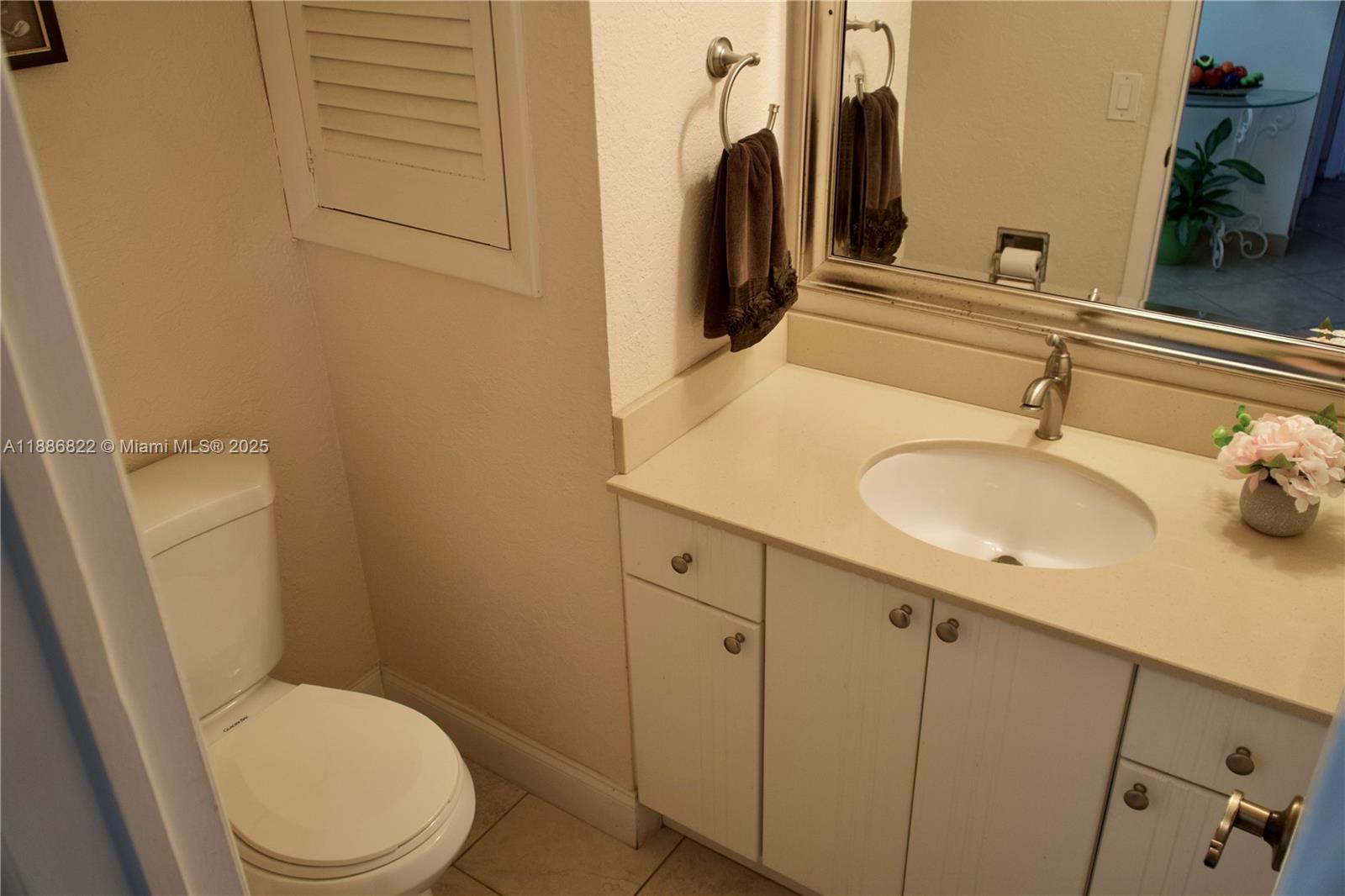 HOLLYBROOK GOLF AND - Residential Lease