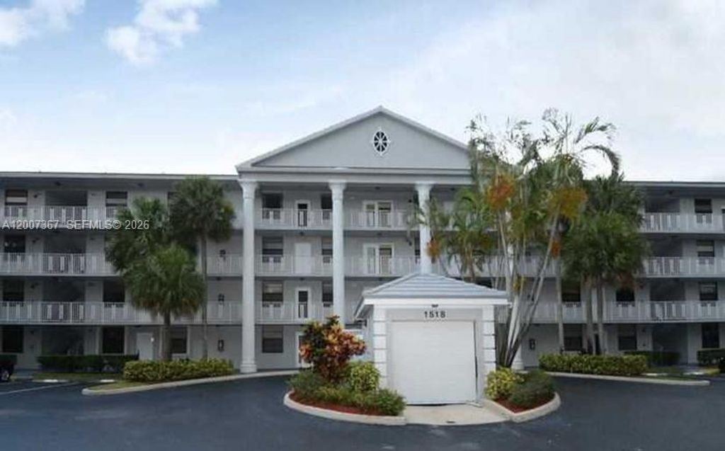 Photo of 1518 Whitehall Dr #104, Davie, FL 33324 (MLS # A12007367)