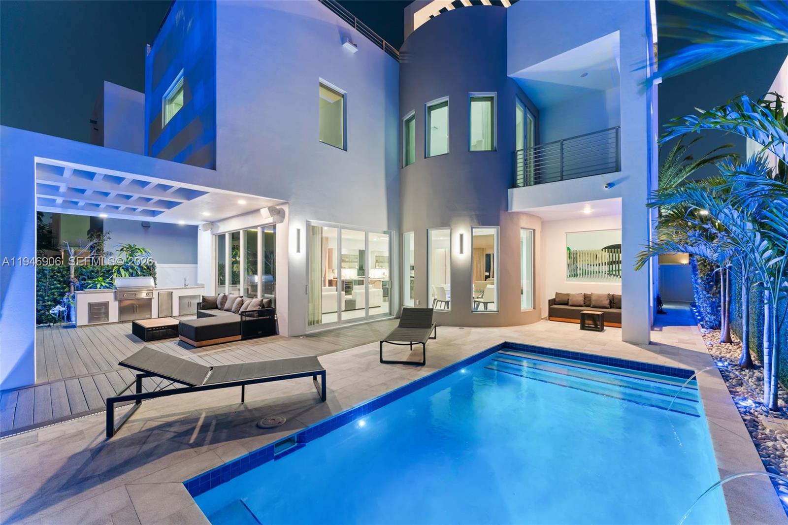 GRAND FLORIDIAN ESTATES - Residential