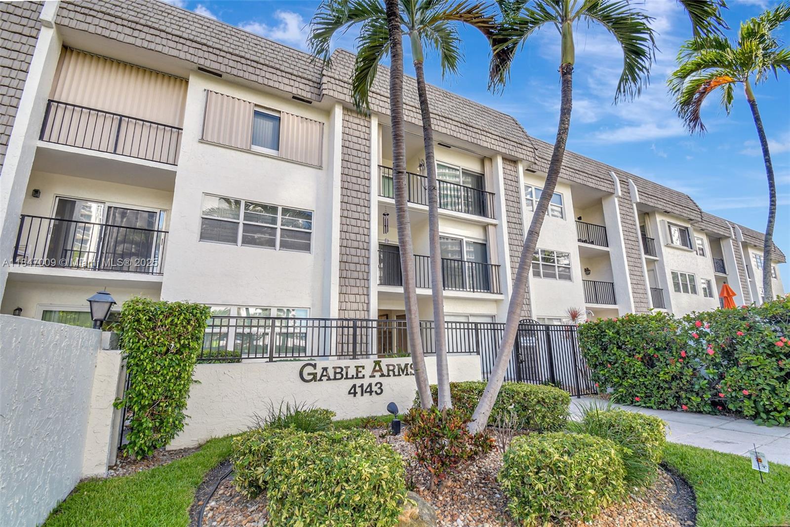 GABLE ARMS CONDO - Residential