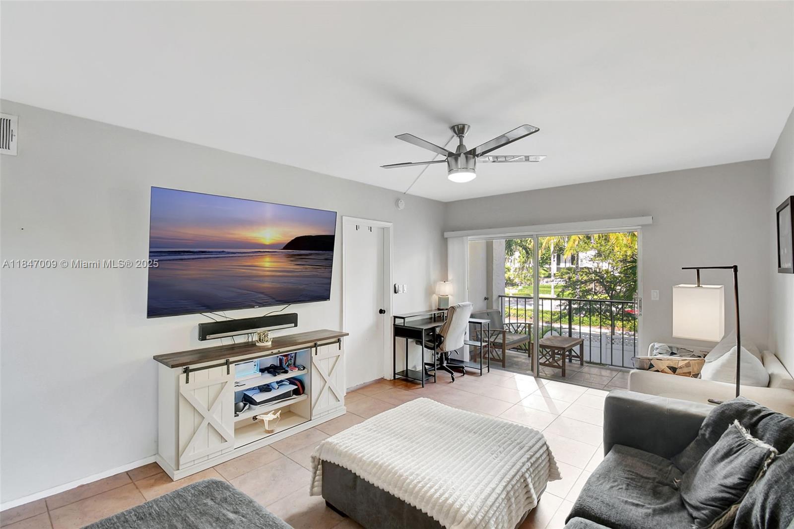 GABLE ARMS CONDO - Residential