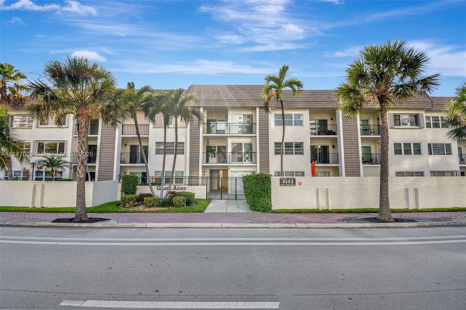 GABLE ARMS CONDO - Residential