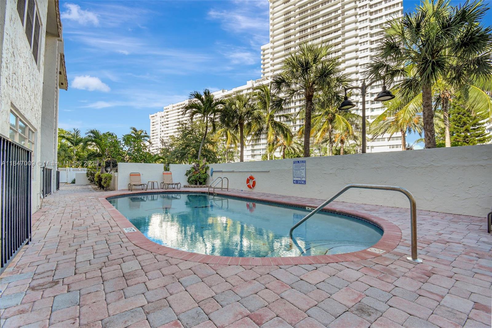 GABLE ARMS CONDO - Residential