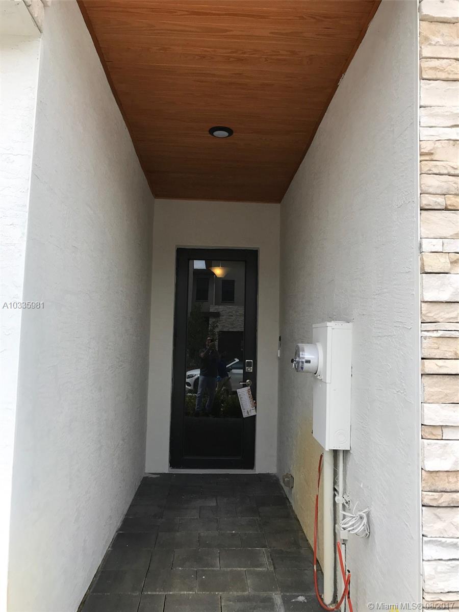 Summit at Park Central - Residential Lease