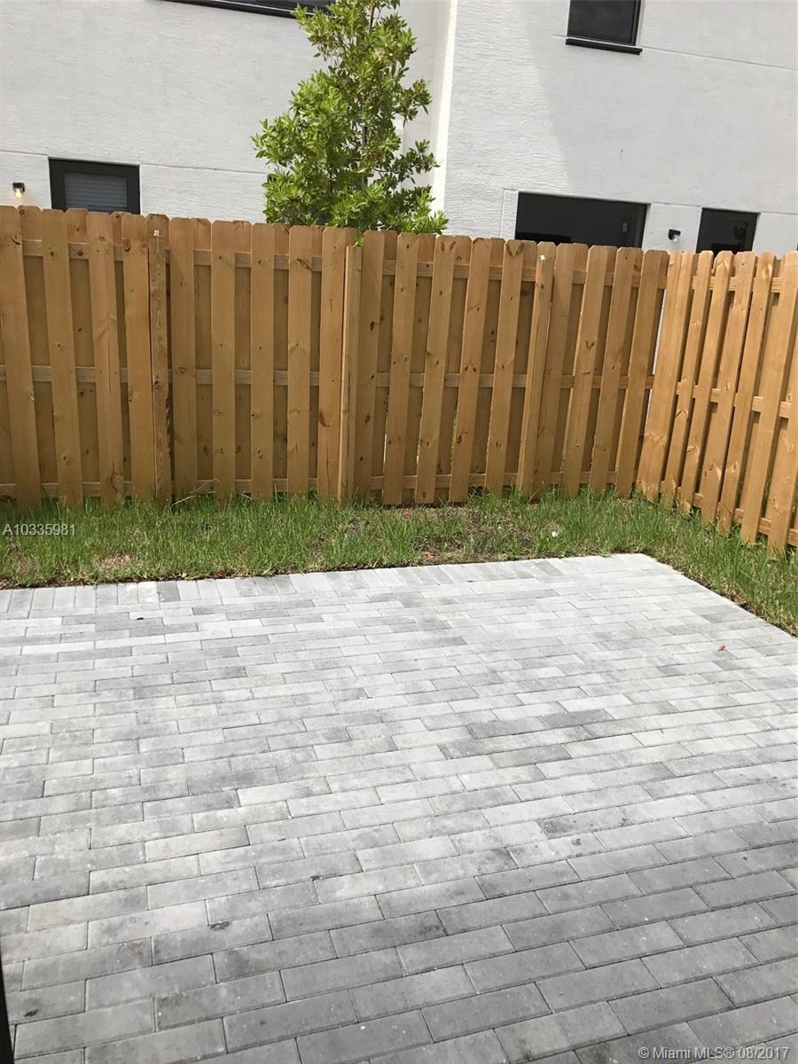 Summit at Park Central - Residential Lease