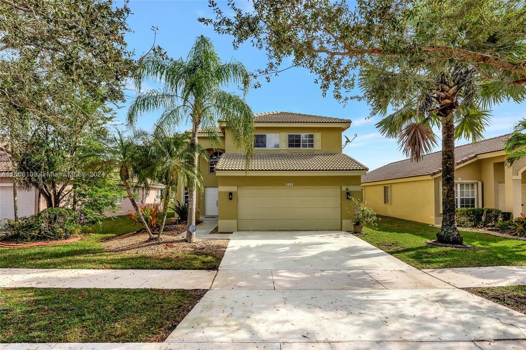 Photo of 133 SW 204th Ave, Pembroke Pines, FL 33029 (MLS # A11506109)