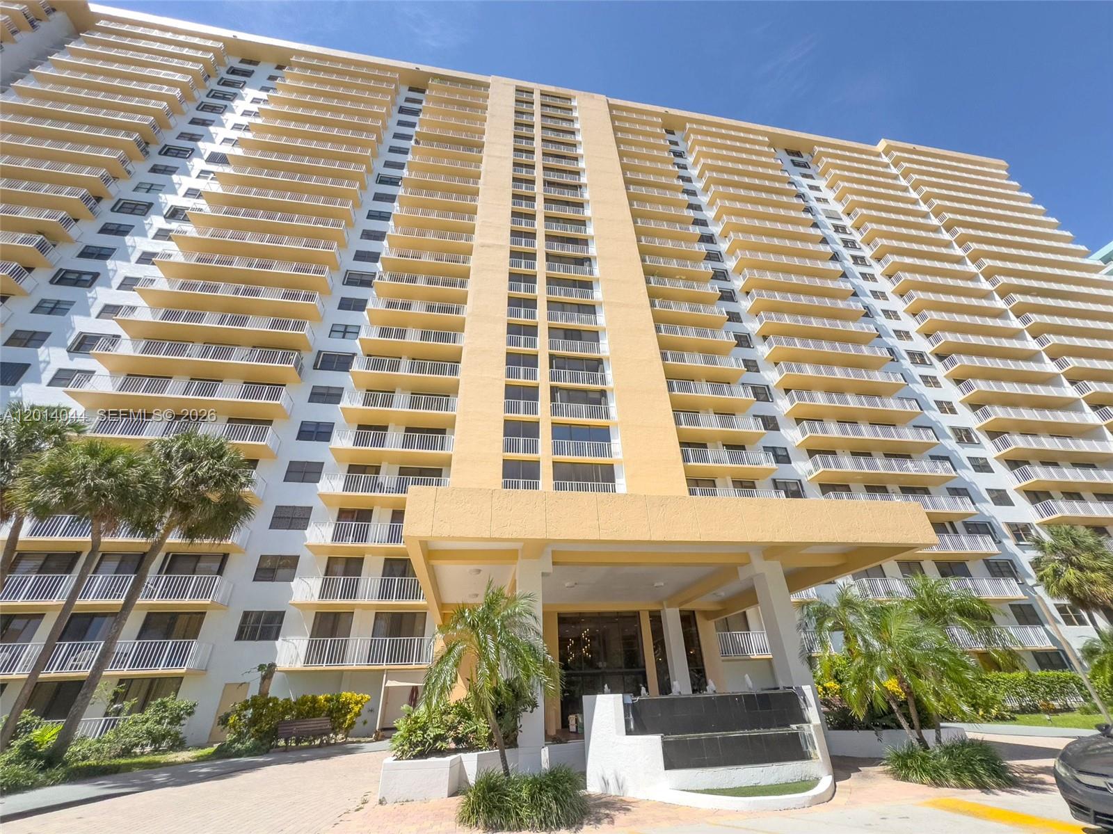 WINSTON TOWERS 700 CONDO - Residential Lease