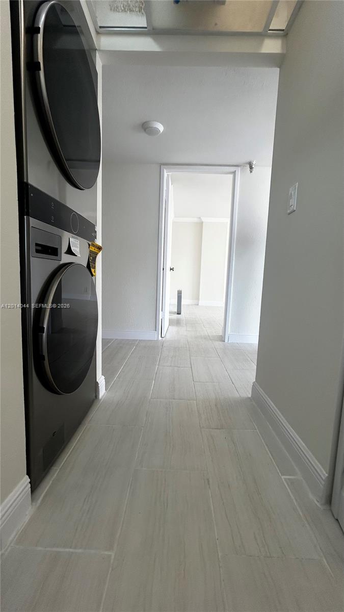 WINSTON TOWERS 700 CONDO - Residential Lease