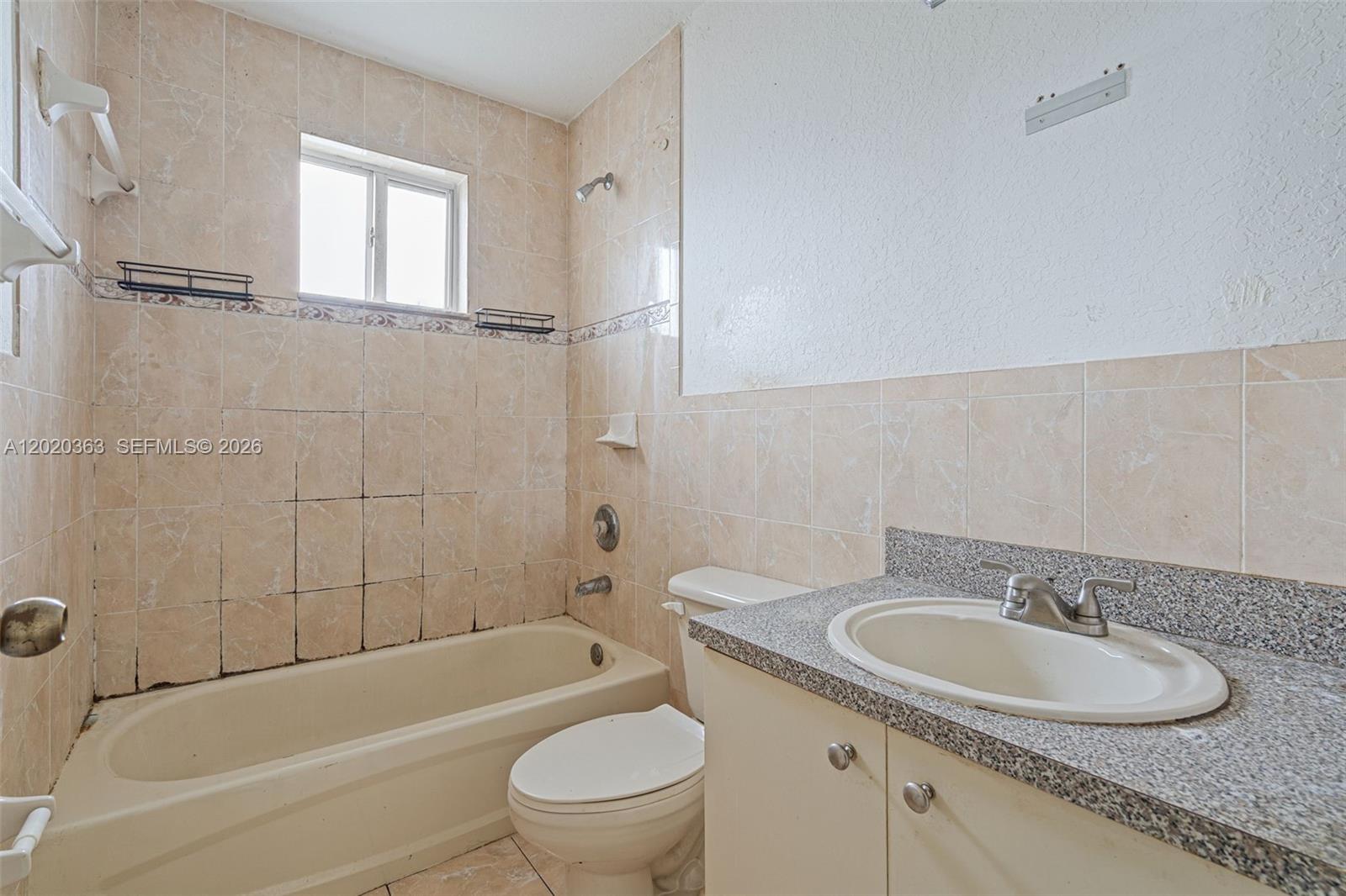 KINGS ESTATES - Residential