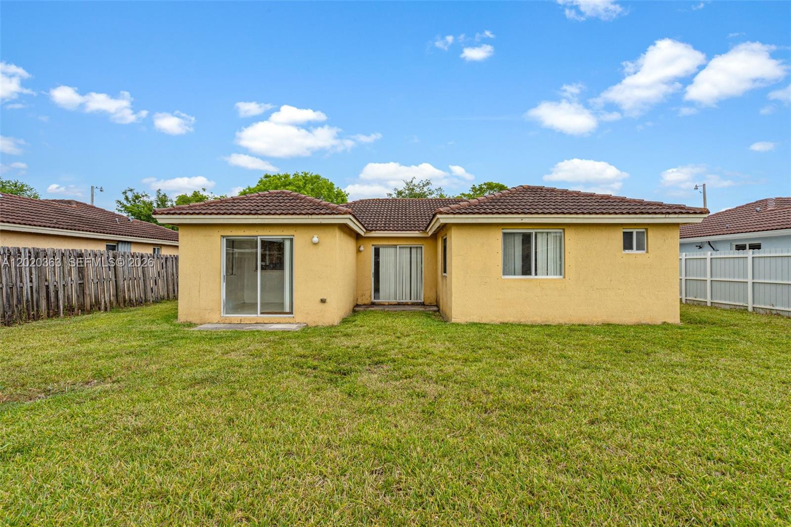 KINGS ESTATES - Residential
