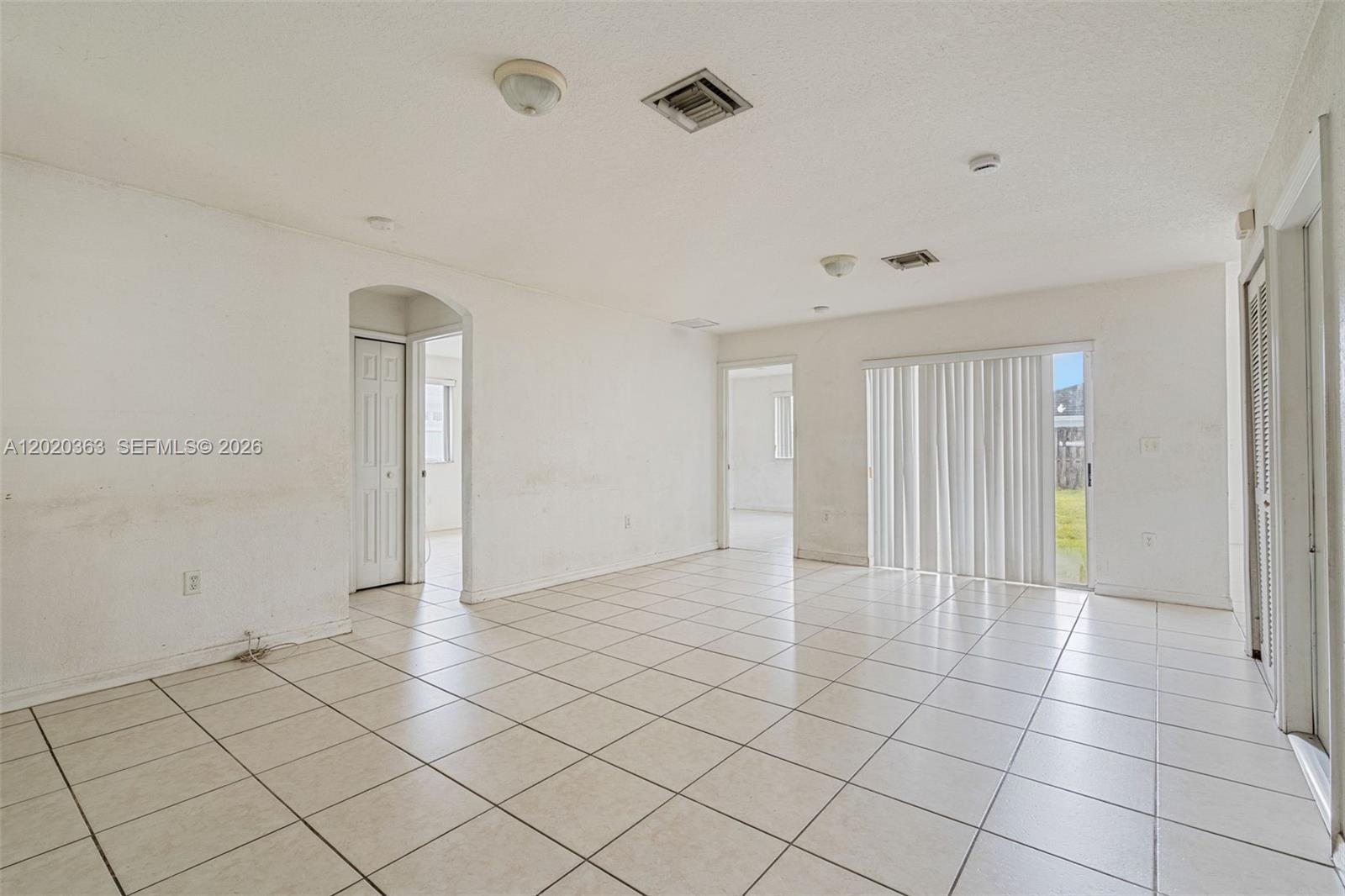 KINGS ESTATES - Residential