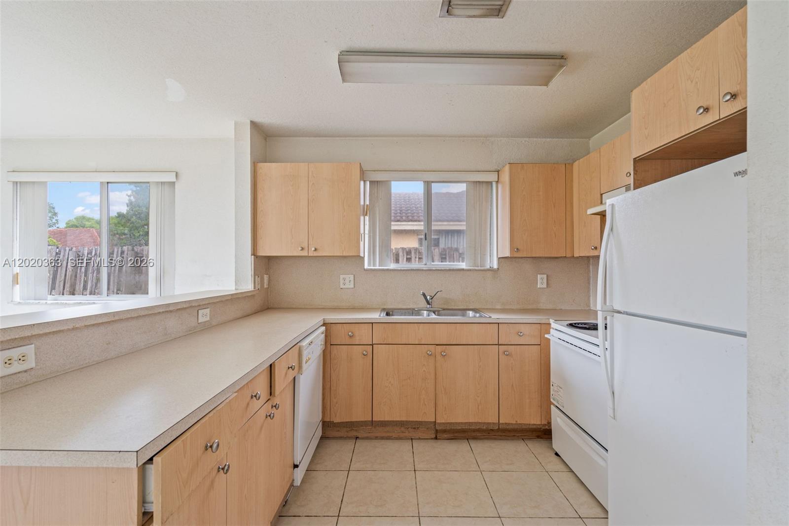 KINGS ESTATES - Residential