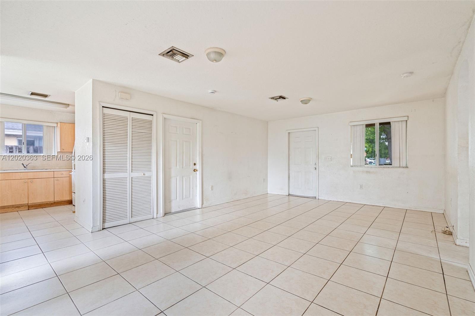 KINGS ESTATES - Residential