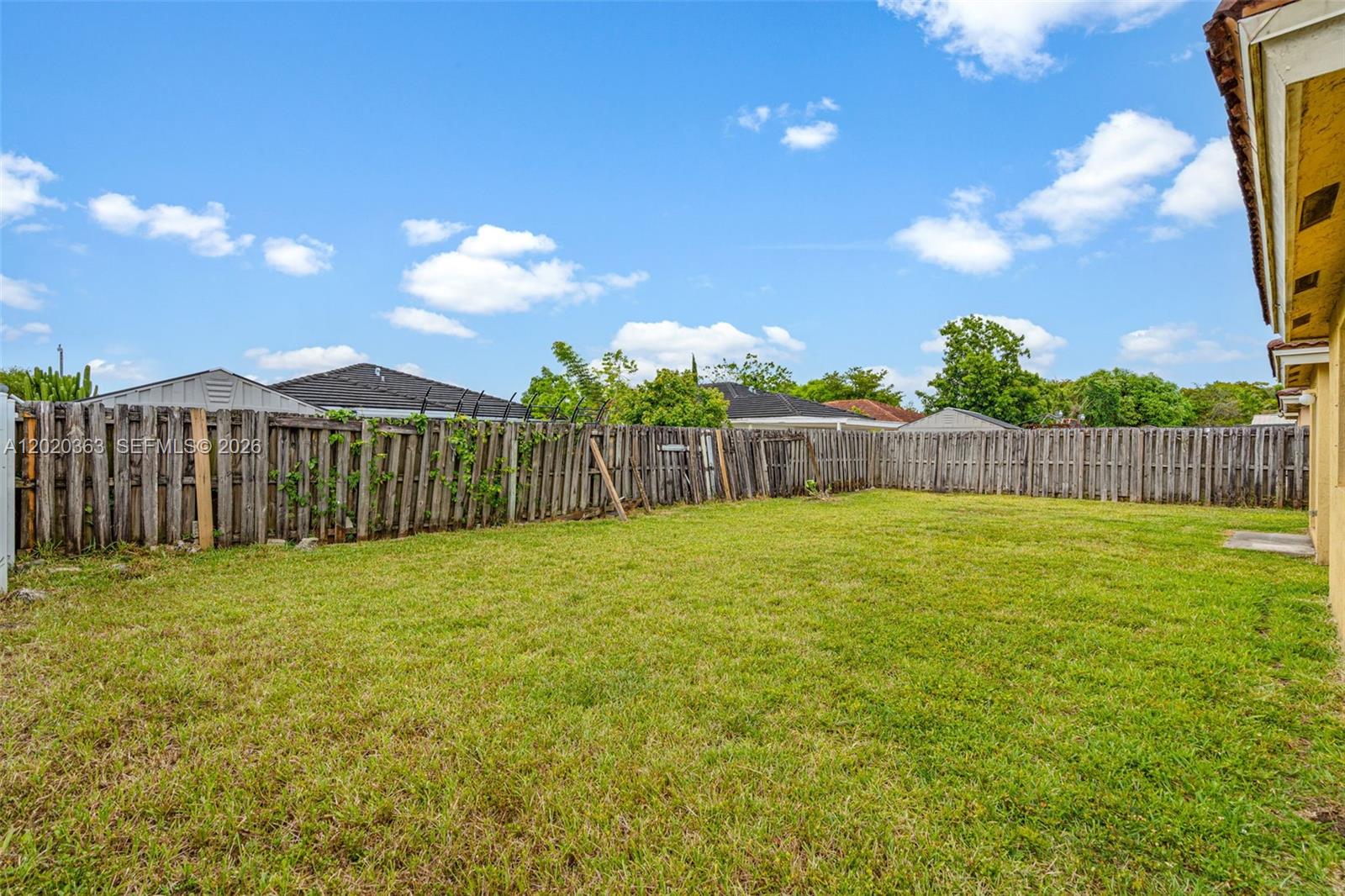 KINGS ESTATES - Residential
