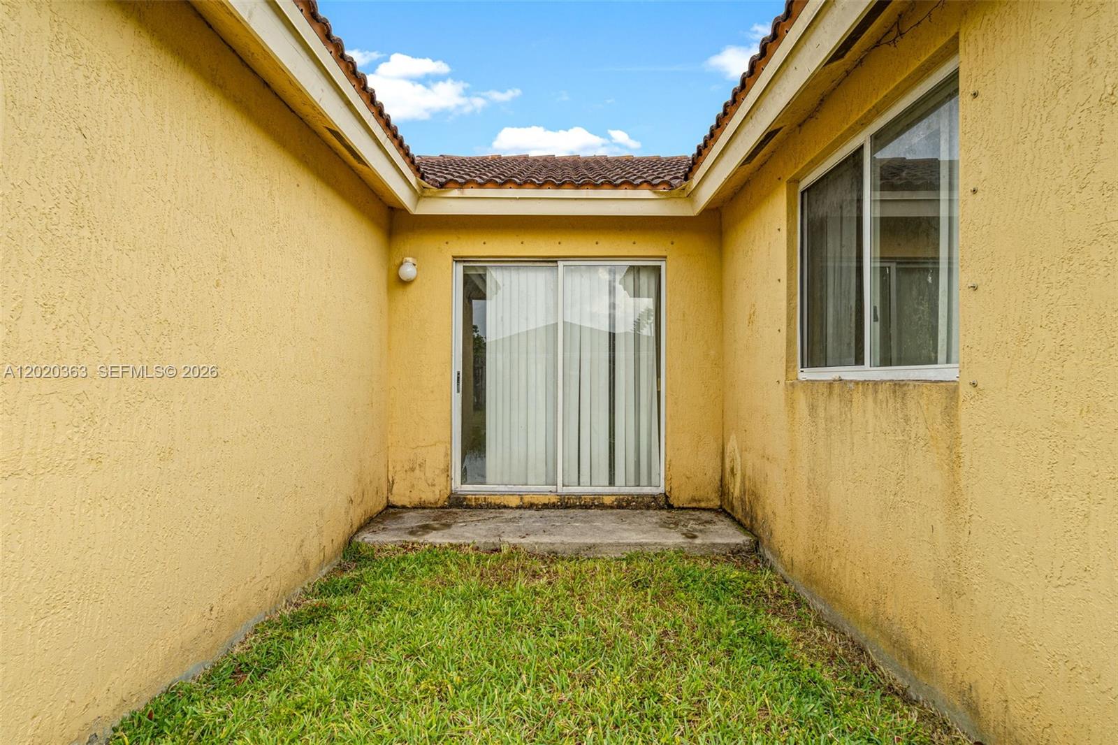 KINGS ESTATES - Residential