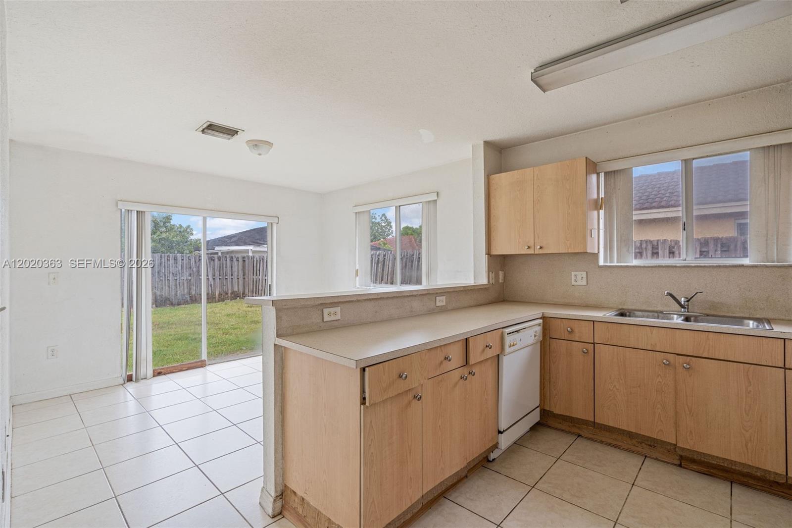 KINGS ESTATES - Residential