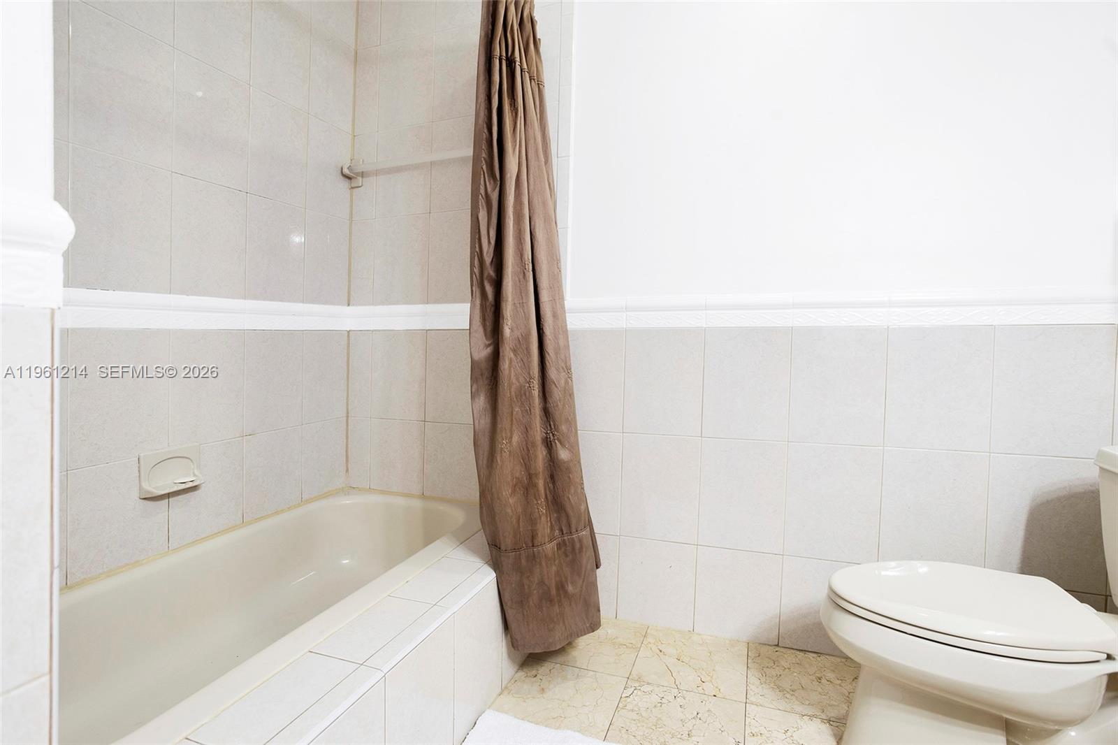 BONAVENTURE LAKES - Residential