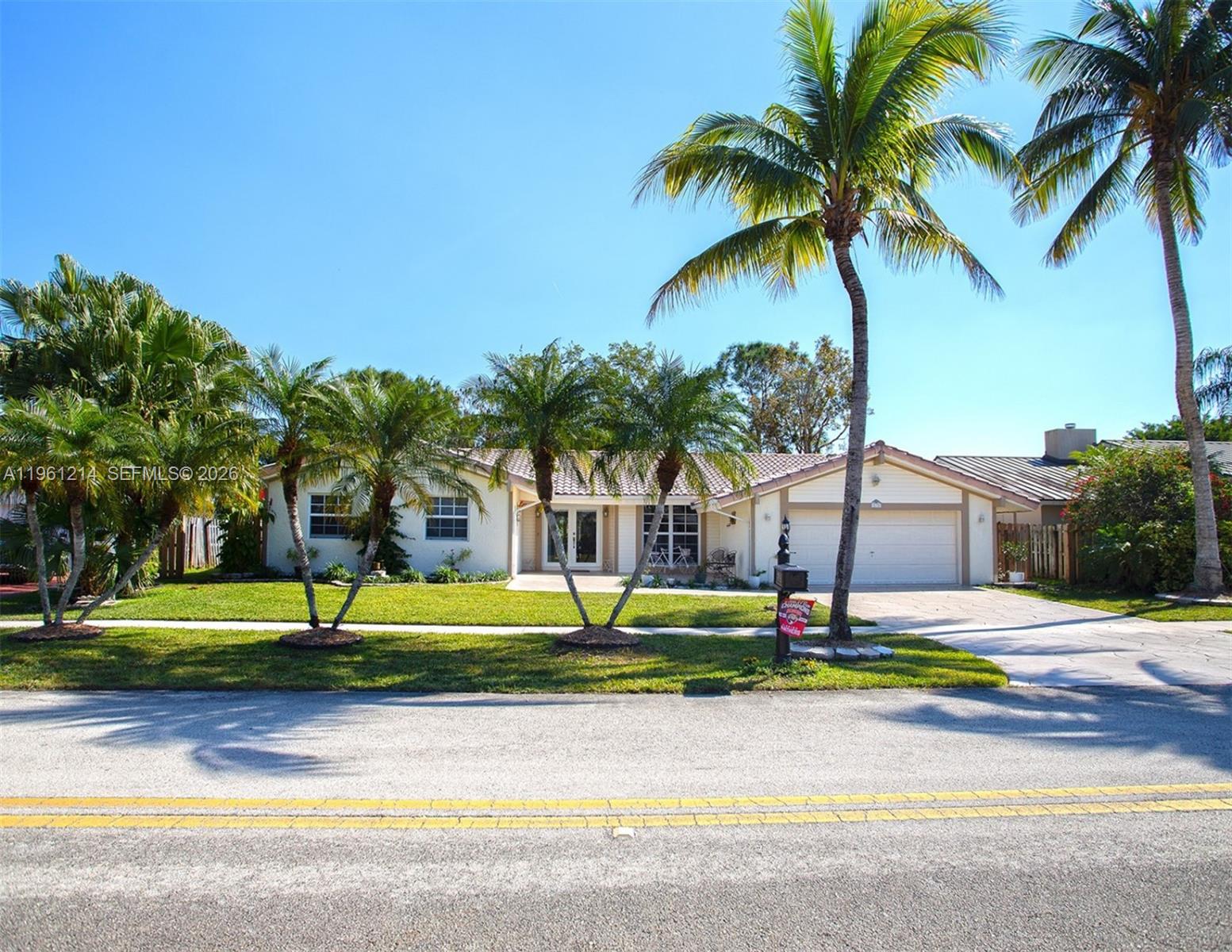 BONAVENTURE LAKES - Residential